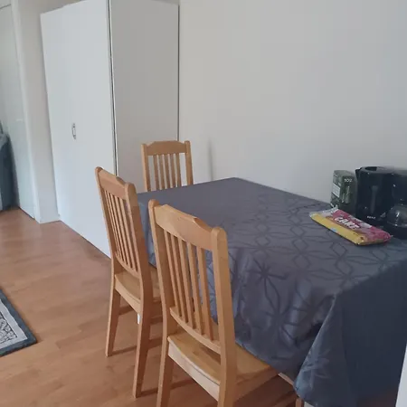 Apartment Toimisto-majoitus C *